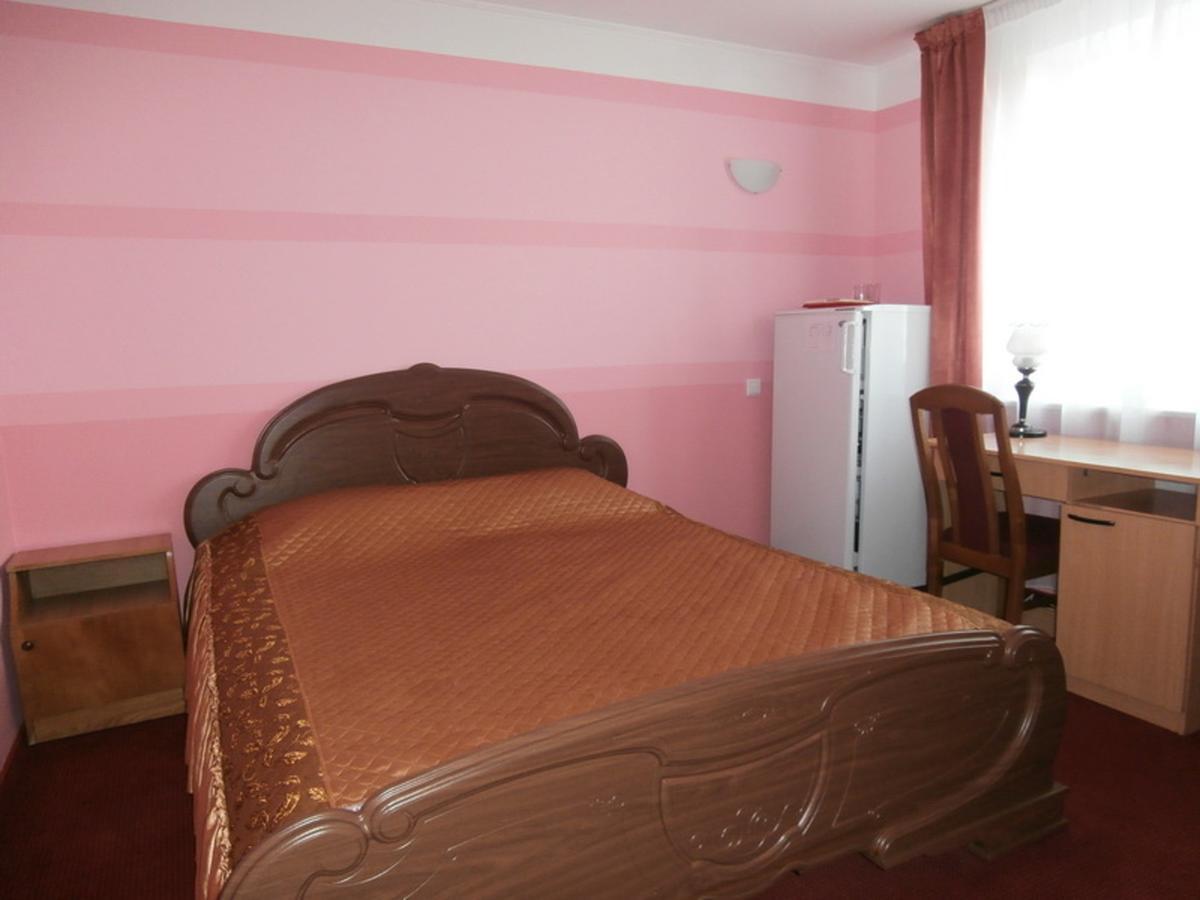 Hotel Muhavets Pruzhany Ngoại thất bức ảnh