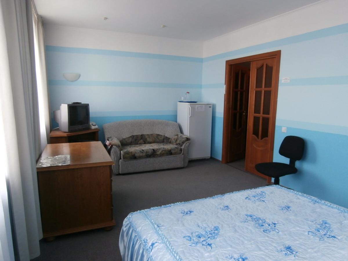 Hotel Muhavets Pruzhany Ngoại thất bức ảnh