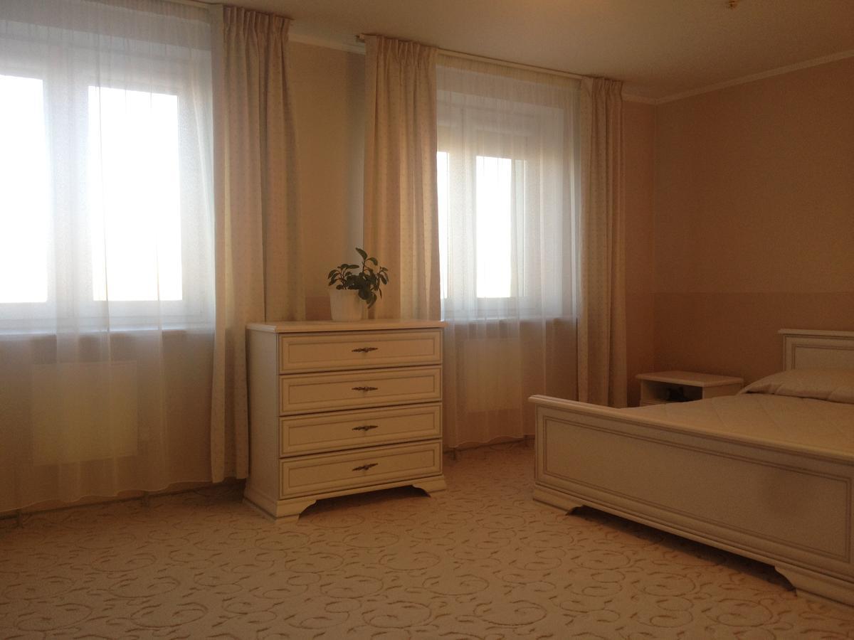 Hotel Muhavets Pruzhany Ngoại thất bức ảnh